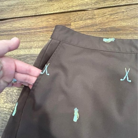 Womans CORAL BAY GOLF SHORTS. Size 18. Pockets! Poly/spandex blend. Stunning! - Picture 4 of 10